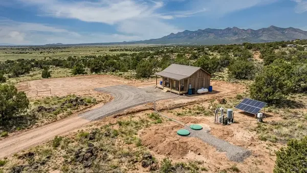 Off-grid rural homesite in Apache County Arizona with septic system and property infrastructure